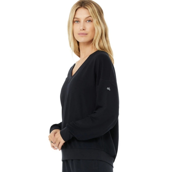 ALO Yoga Tops - Alo Dreamy Pullover Long Sleeve Black V-Neck Sweater Size Medium